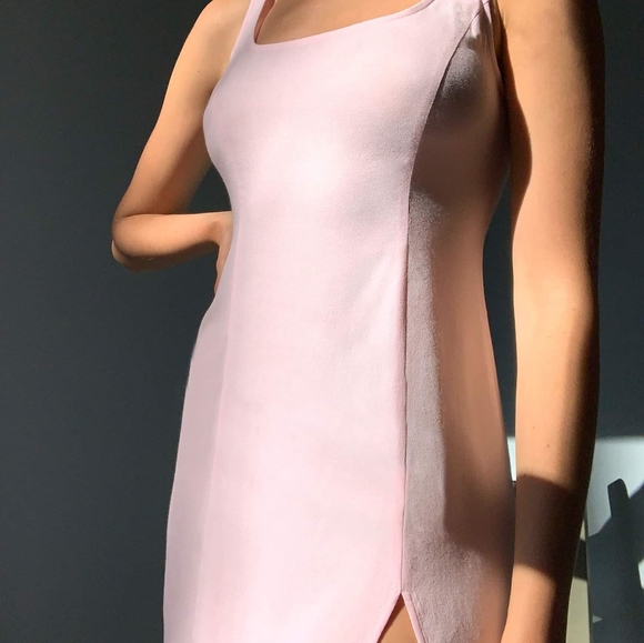 Aritzia - Picture 5 of 10